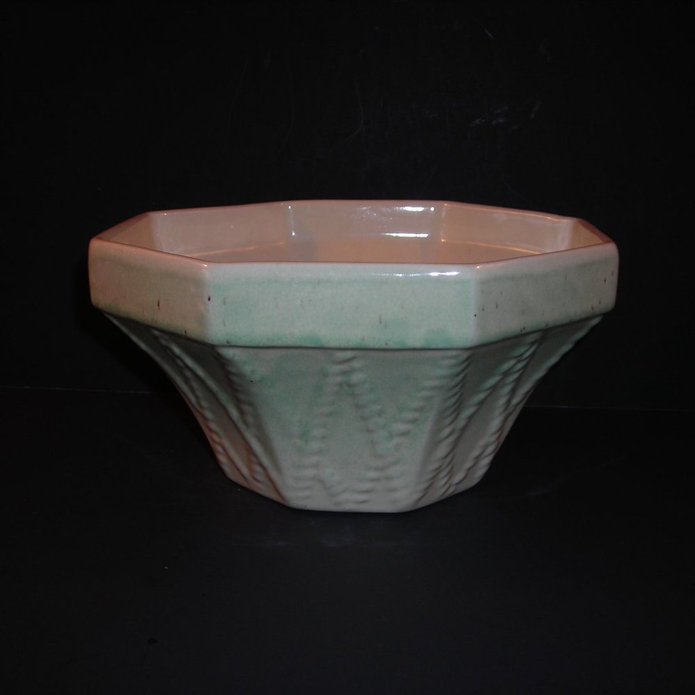Vintage HAEGER embossed diamond rope design PLANTER